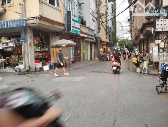 🚗 HIẾM CÓ 💥💥💥SIÊU PHẨM LÔ GÓC – PHỐ VĂN CHƯƠNG – 30m² – 5 TẦNG – Ô TÔ ĐỖ CỬA – 6,6 TỶ