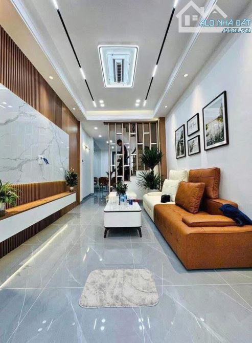 Bán nhà phố Vip thanh xuân, ô tô, 68m2 x 5t, nhà đẹp full nội thất, giá chỉ hơn 10 tỉ