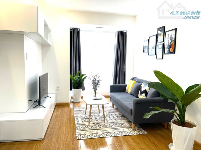 Bán CH Sky Garden 2, Phú Mỹ Hưng, Q7, DT: 81m2, 2PN, 2WC, full nội thất, giá: 4.850 tỷ