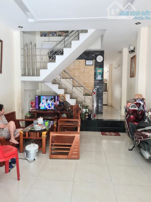 🌈 NHÀ 3 TẦNG TRUNG TÂM HẢI CHÂU -  CÁCH BIỂN CHỈ 200M- GẦN CHỢ, SIÊU THỊ, BỆNH VIỆN.