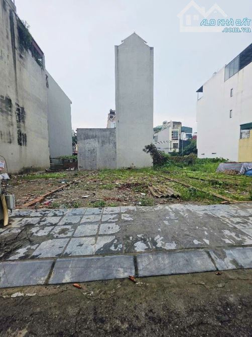 BÁN ĐẤT TĐC THƯỢNG THANH,PHÂN LÔ,VĨA HÈ,KINH DOANH, 74m2,Mt 5,6m.Giá chỉ 14,3 tỷ