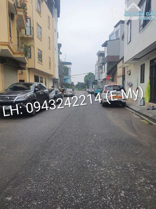 🔥 NÓNG! 🔥 MẢNH ĐẤT CÓ 102.🔥  BÁN ĐẤT TẶNG NHÀ THƯỢNG THANH, LONG BIÊN  - Ô TÔ VÀO NHÀ