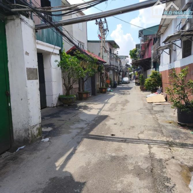 NHÀ PHỐ NGHI TÀM – 30M² 3 TẦNG – MẶT TIỀN 6M – GIÁ CHỈ 2.45TỶ