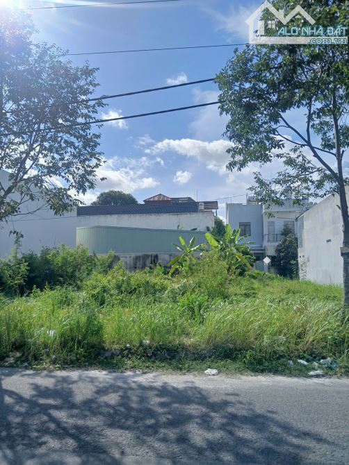 Cặp nền mặt tiền đường Phan Trọng Tuệ