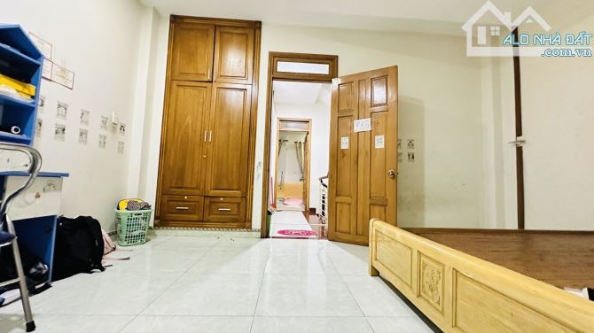 Hẻm Hồ Văn Long – Khu chợ sầm uất – Giá mới siêu hời!