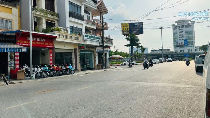 Mặt đường Ngô Gia Tự (gần Cầu Rào) - 96m2 - ngang 4m - 2 tầng - đang cho thuê -giá 12,2 tỷ