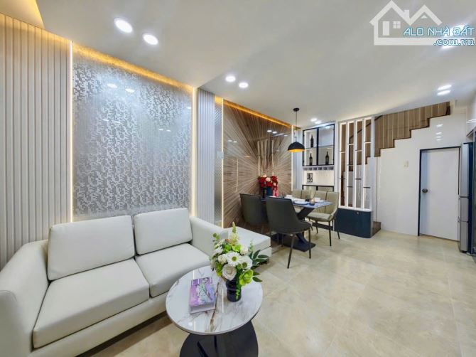 Bán Nhà Mới Full NT Khu VIP Phan Xích Long,PN