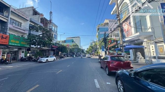 BÁN NHÀ NGAY NGÃ TƯ MẶT TIỀN NÚI THÀNH - VỊ TRÍ VÀNG KINH DOANH ĐỈNH CAO - GIÁ 1X TỶ