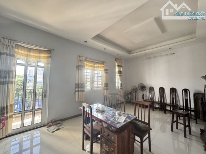 Bán Nhà Hẻm Xe Hơi 156m2 4 Tầng Ngang 6.5m Giá 14.5 Tỷ