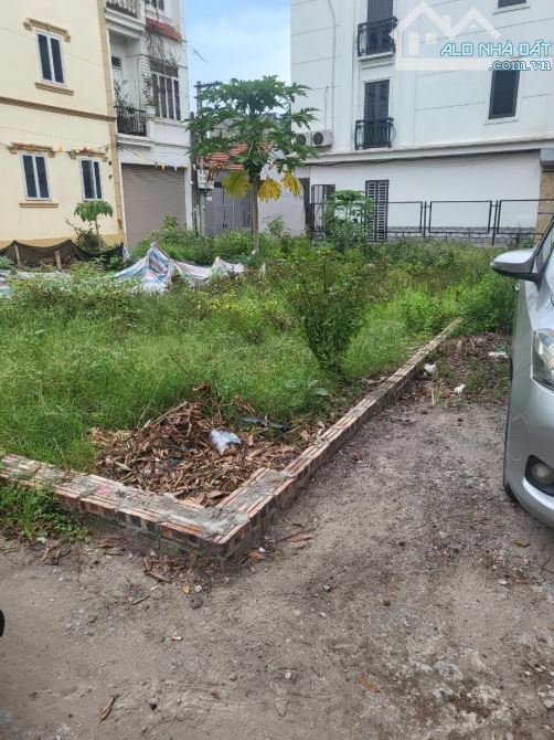 Sốt bán đất Tổ 13 – Yên Nghĩa -  trục chính – Ô tô tránh – Kd đỉnh – Sát KĐT Đô Nghĩa. - 2