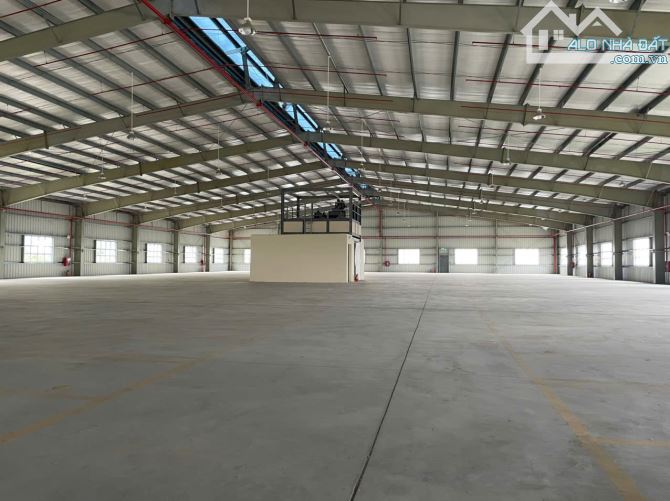 CHO THUÊ KHO XƯỞNG GIÁ RẺ 15.000M2 TẠI BẾN LỨC, LONG AN. CHO THUÊ LẺ TỪ 3000M2 HOẶC HẾT
