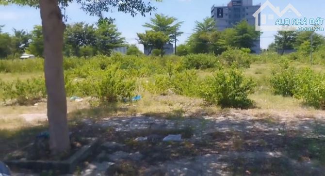 Bán lô đất mặt tiền Dũng Sĩ Điện Ngọc, Điện Bàn, Quảng Nam