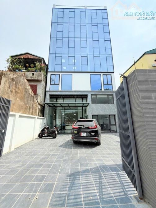 BÁN  NHÀ MẶT PHỐ BẮC TỪ LIÊM, 8 TẦNG THANG MÁY SỪNG SỮNG UY NGHI, MẶT TIỀN HƠN 9M, VIEW