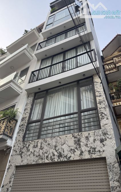 NHÀ ĐẸP 40M2 - NGUYỄN VĂN CỪ - 6TẦNG THANG MÁY - ÔTÔ TRÁNH -  KHU VỰC SẦM UẤT - VỊ TRÍ ĐẸP - 6
