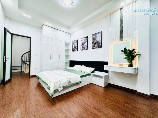NHÀ ĐẸP NGUYỄN VĂN TRỖI - THANH XUÂN 30M2 X 5T. CHỈ 7 TỶ , 10m ra ô tô