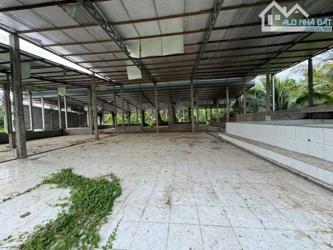 Cho thuê kho xưởng 2000m2 mặt tiền QL57C.Có sẵn điện 3 pha