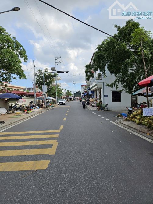 Nhượng lô đất mặt đường trục chính tuyến 2 đường 10 ngay khu công nghiệp giá chỉ 22tr/m