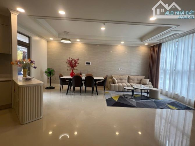 Bán CHCC 3PN-2WC 110m2 tòa 903B, KĐT Starlake Tây Hồ Tây, lô góc tầng trung, full đồ.