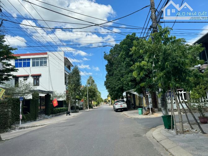 Bán nhà 2 mặt tiền đường Huỳnh Thúc Kháng - Nam Đông Hà