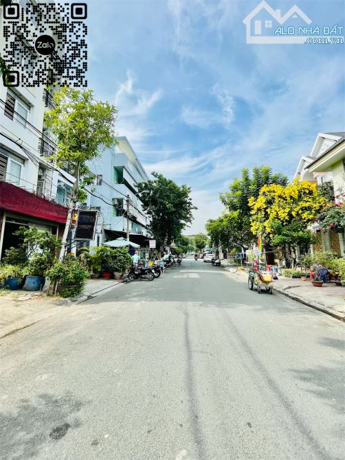 Nhà khu Tên Lửa - 4’ đến Aeon Mall Bình Tân - 4 tầng - 100m2 (5m x 20m) - 6PN
