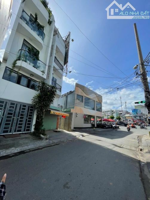 Mặt Tiền Nguyễn Xí, 4.4x20m – Tiện xây mới Hầm 6 Tầng, giá tốt 14,5 tỷ