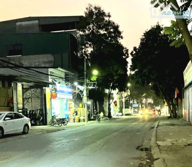 Trung Tâm Ngọc Hồi cần bán gấp nhà 42m2×3tầng ,mt:4m giá 5.38 tỷ