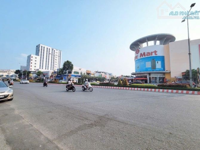 BÁN 366m2 ĐẤT MẶT TIỀN ĐƯỜNG MẬU THÂN GẦN SIÊU THỊ LOTTE , MẶT TIỀN NGANG 10M