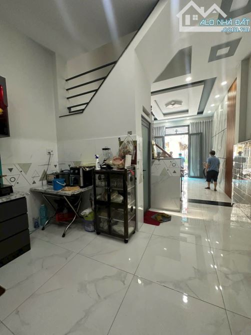 Chủ Gấp Bán Giảm Giá - Đường Hương Lộ 2 - Ngã Tư Bốn Xã - Hẻm 6m - 3 Tầng - chỉ 5 tỷ 050