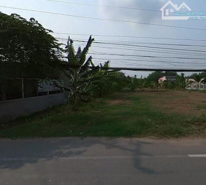 Bán đất hiếm MT gần UBND Bình Đông TP Gò Công, SHR, 650tr/100m2