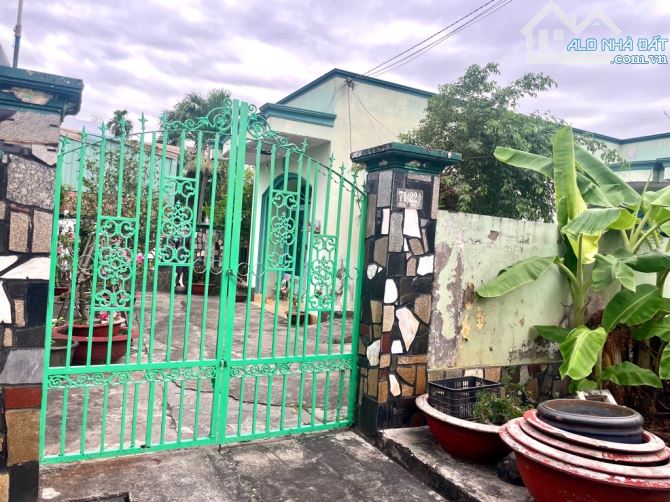 Biệt Thự Sân Vườn đường VƯỜN LÀI, phường AN PHÚ ĐÔNG, Q12, dt 240m2 (12mx20m), Hẻm Ôtô