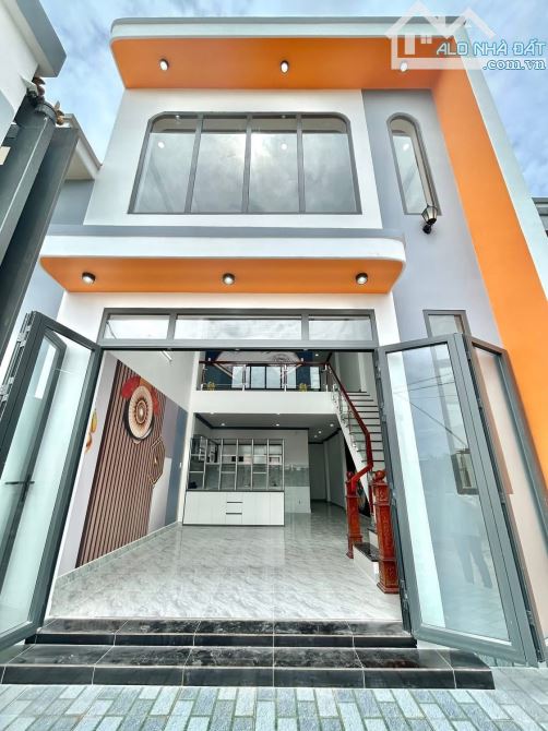 Chủ ngộp quá Bán gấp nhà 1tret1lau Sổ Hông riêng gia chỉ 1530ty