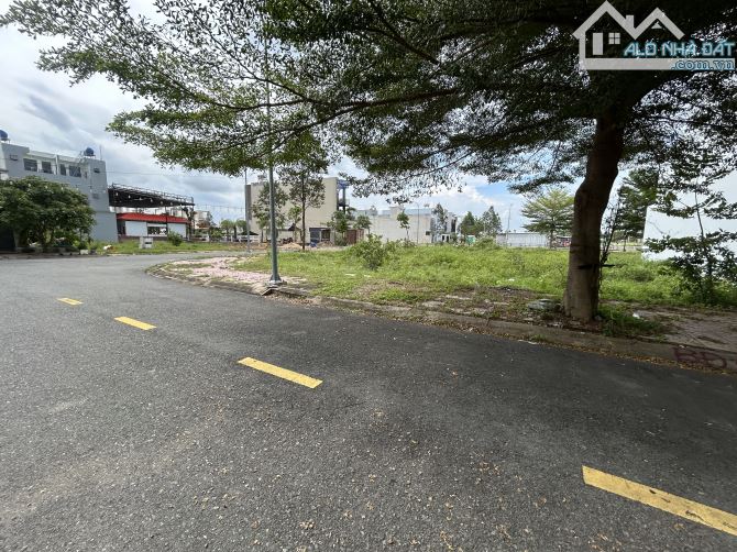 ✅ Bán đất mặt tiền N6 đối diện Công Viên thuộc khu Idico2 , Phường 6 , TP Tân An _ 6x22m2