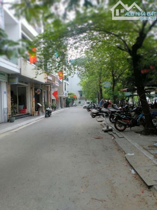 Nhà đẹp 40m 12.8 tỷ phố Phú Thượng Tây Hồ phân lô quân đội oto đỗ cửa nhà đẹp 6 tầng