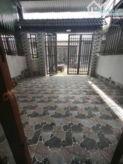 Ngay Sau Bến Xe An Sương Nhà 40m2 Có Sổ Riêng Ở Bà Điểm Giá 800 Triệu