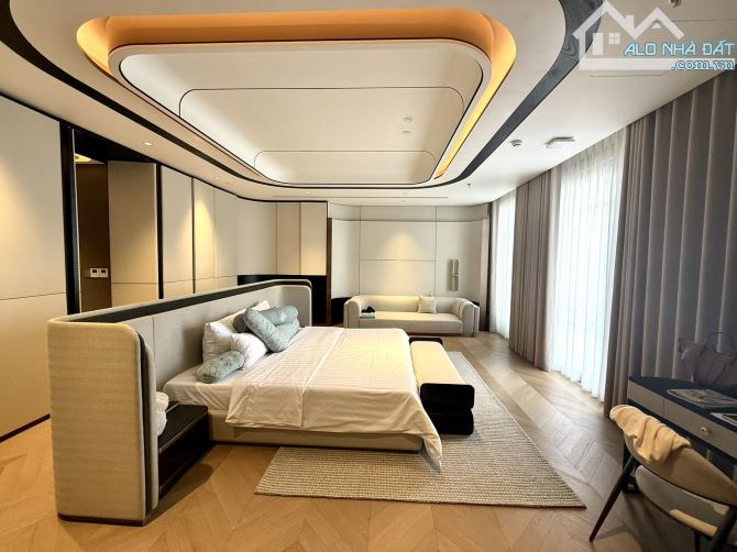 SIÊU PHẨM CỰC VÍP, HIẾM CÓ, MẶT PHỐ HUẾ, DT 305M, 10 T, MT 9M, GIÁ BÁN 698 TỶ.