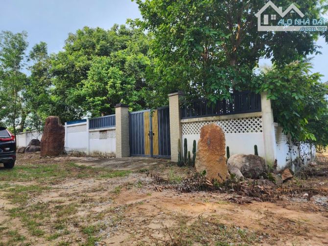 4.900m² CHÂN NÚI MINH ĐẠM MẶT TIỀN 58M SỔ RIÊNG ĐÃ XÂY RÀO CÓ VƯỜN CÂY GIÁ 2,3 TRIỆU/M2