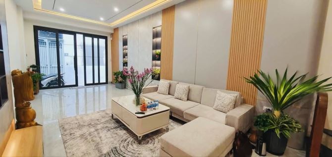CƠ HỘI KHÔNG ĐẾN LẦN 2 - Trương Định - 46m2 - 5 tầng - OTO QUANH NHÀ - KINH DOANH