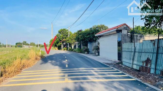 ĐẤT KHU DÂN CƯ ĐẤT ĐỎ 175M 5X35 THỔ CƯ 80 ĐƯỜNG NHỰA CÁCH BIỂN LỘC AN 4KM GIÁ 8XX TRIỆU