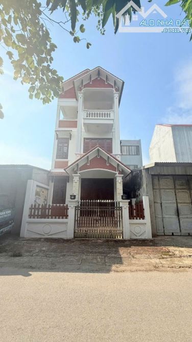 Bán nhanh Siêu phẩm kinh doanh 4 tầng đấu giá Phú nhi, Thanh Lâm, Mê Linh giá cực tốt