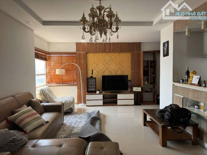 Bán Căn Hộ Chung Cư Golden Palace A Mễ Trì 114m² – 3 Ngủ, 2 VS, Căn Góc  8,9 Tỷ