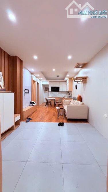 TẬP THỂ BẮC NGHĨA TÂN CẦU GIẤY– 60M - FULL NỘI THẤT - Ở NGAY - NGÕ Ô TÔ TRÁNH