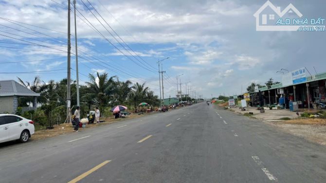 2500m2 đất thổ, vườn gần KCN Gia Thuận, Gò Công ,Tiền Giang nay là tỉnh Đồng Tháp bán 3 ty