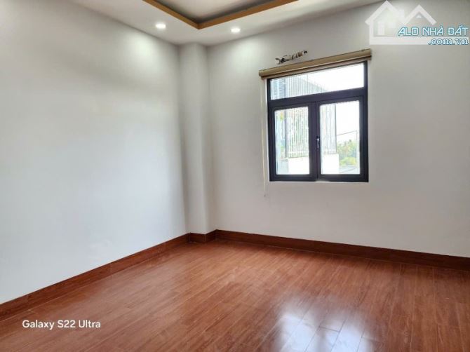 NHÀ PHỐ LÃ XUÂN OAI – 4 TẦNG – 4PN – THANG MÁY – 68M² – 6.X TỶ