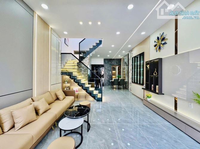 Nhà đẹp 1 trệt 2 lầu 50.6m2 ngay Bùi Thị Xuân, Tân Bình. Giá: 2.6 Tỷ. SHR, vị trí đắc địa