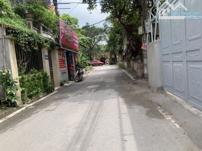 Bán 75m đất trước đường sau đường khu đấu giá ngõ 541 Bát Khối, Thạch Bàn