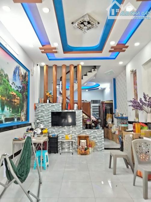 SÁT MT! Bán Nhà 2 Tầng Lung Linh Trần Quang Diệu, 46m2, 7.3 Tỷ