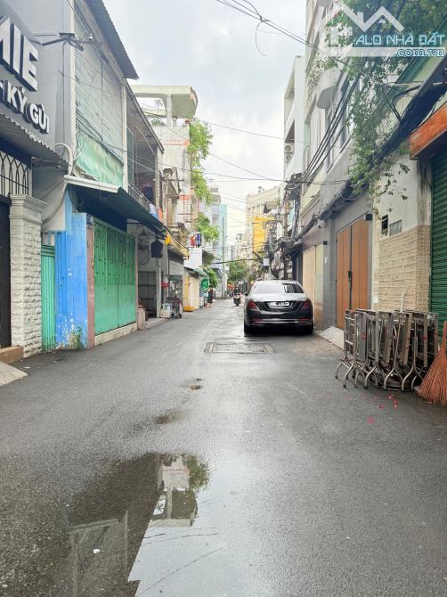 TRUNG TÂM TÂN BÌNH - Hẻm xe hơi né, 82m2, ngang 4m, vị trí KD đắc địa, nhỉnh nhẹ 11 tỷ.