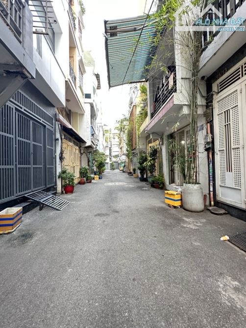 NHÀ TT QUẬN 3, NGUYỄN THIỆN THUẬT, HẺM XH, DT: 27m2,  5 TẦNG, CHỈ HƠN 7 TỶ