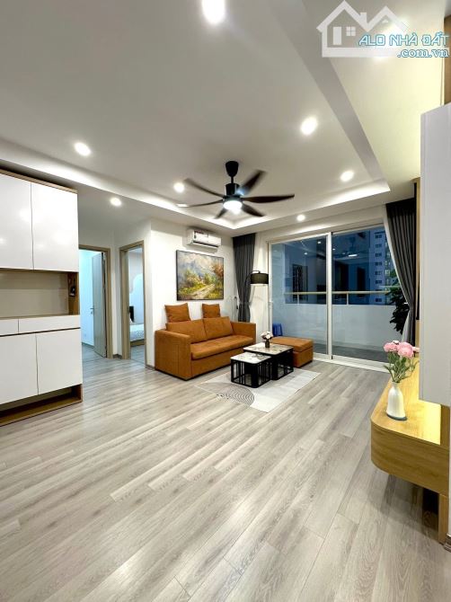 CẦN BÁN TT NGUYÊN HỒNG SỔ 39M 4,8 TỶ CĂN GÓC - SỔ TO - TRUNG TÂM - NHIỀU TIỆN ÍCH