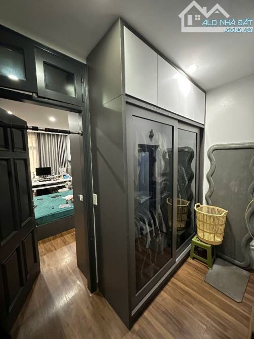 💰 NHỈNH 10 TỶ – 45M² – 6 TẦNG HIỆN ĐẠI – MẶT TIỀN RỘNG THOÁNG SÁNG – GẦN HỒ QUAN NHÂN.